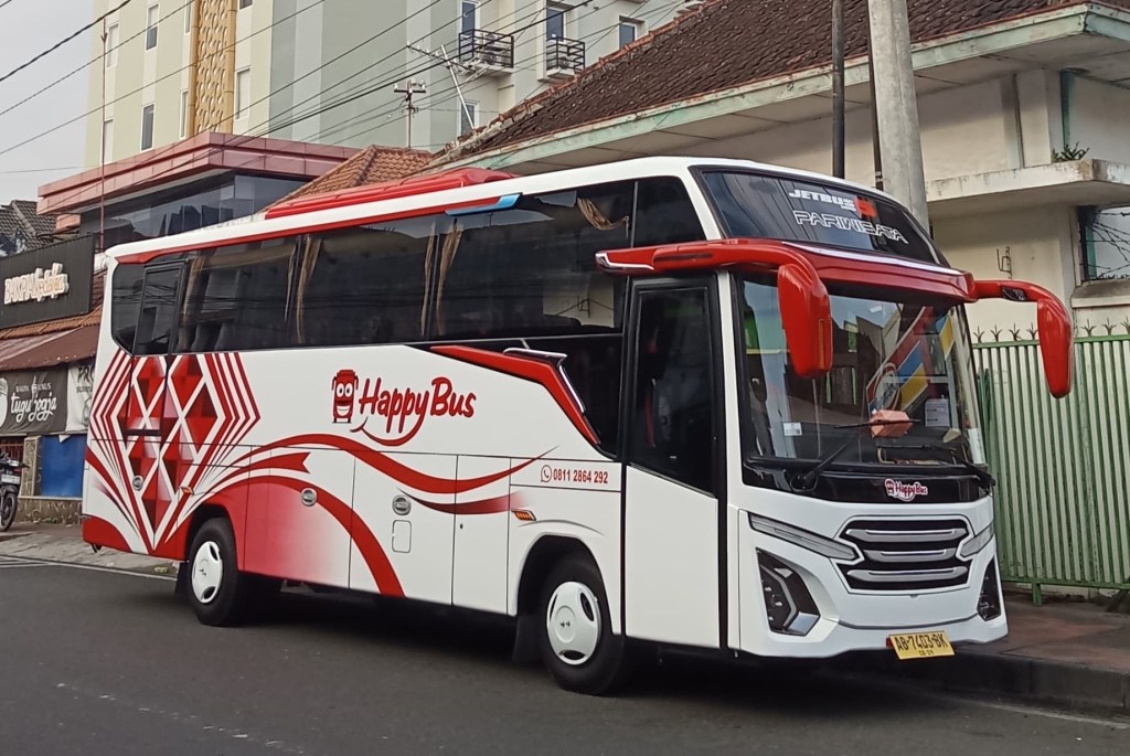 Layanan dan Cara Pemesanan Sewa Bus Pariwisata Surabaya dari Happy&nbsp;Tour